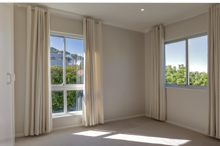 3 Bedroom Property for Sale in Higgovale Western Cape